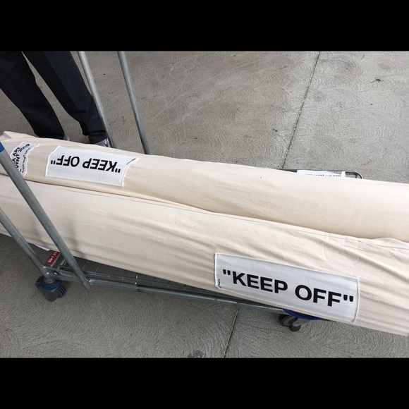 Off white “ keep off” rug - Picture 4 of 4